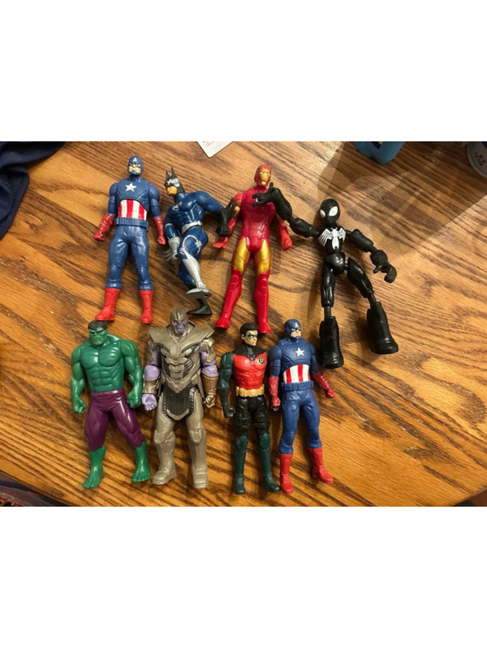 Random lot of superhero’s hulk capt America Batman robin etc